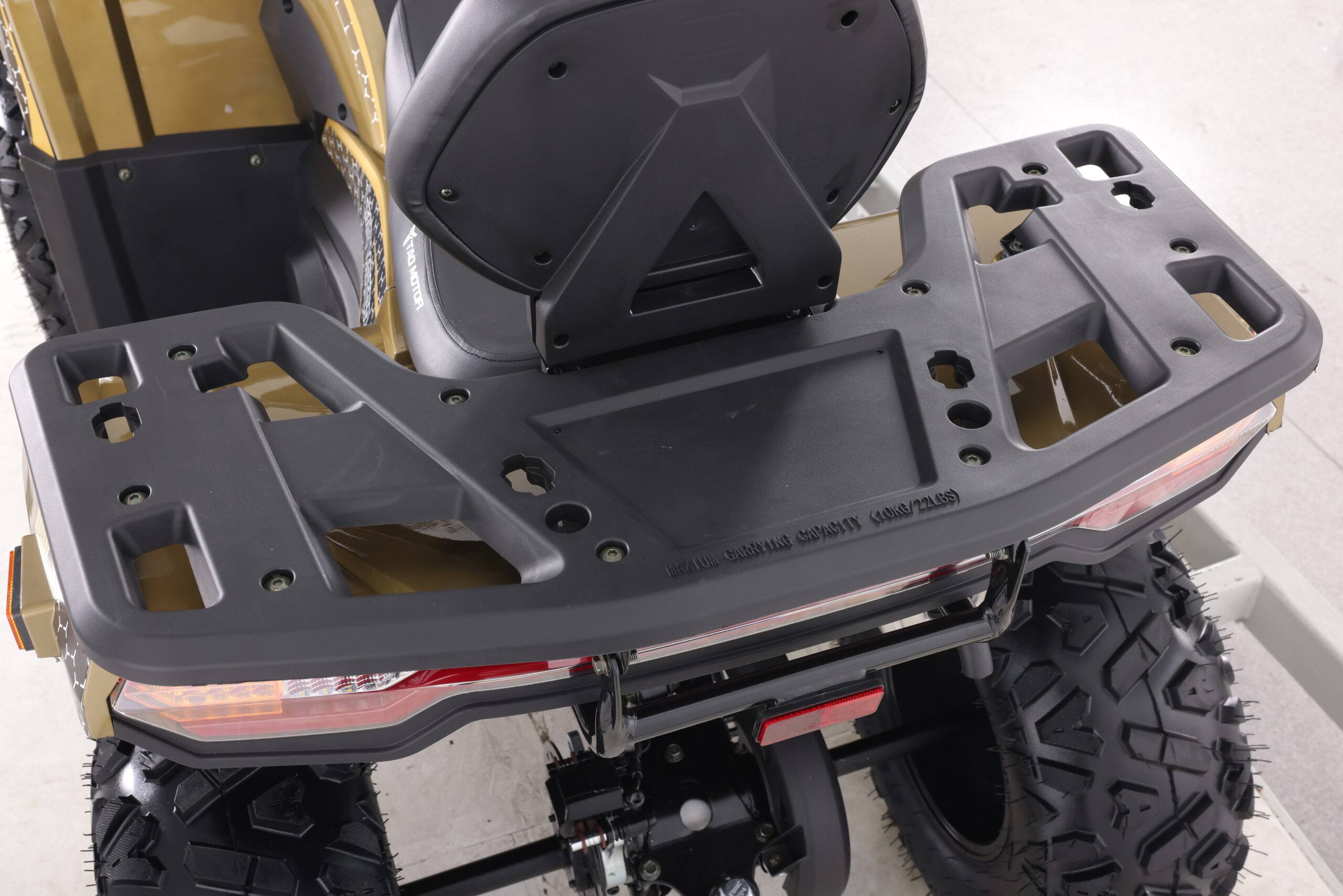 Cuatrimotos Utilitarias Forge 250 dorado de Tao Motor Perú Cuatrimotos Utilitarias Forge 250 dorado de Tao Motor Perú